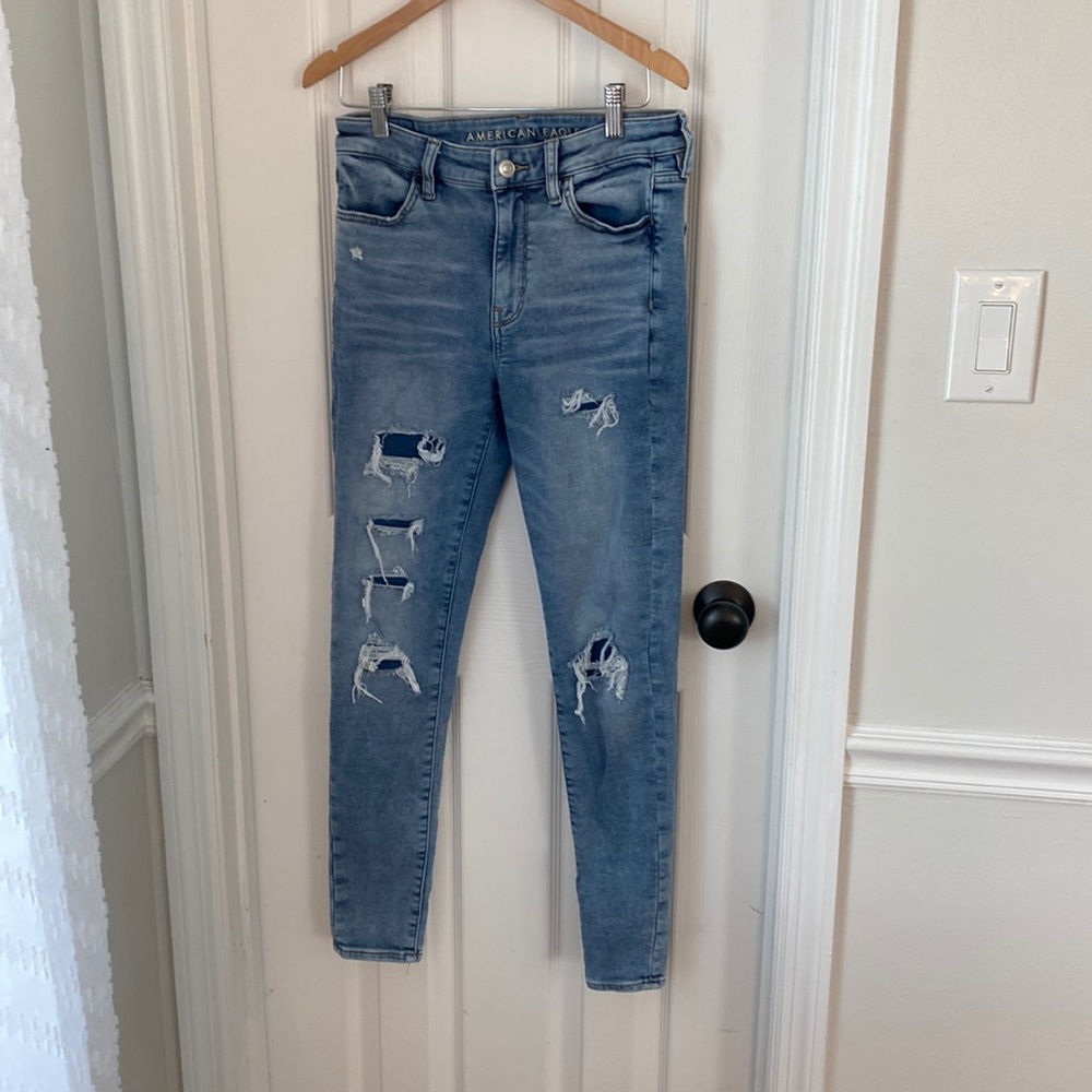 woman’s skinny jeans, size 4, regular wear